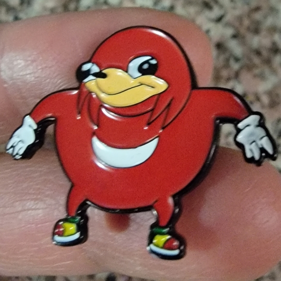 *2 for $13* Knuckles the Echidna - Sonic the Hedgehog Gamer Enamel Pin - Picture 2 of 3